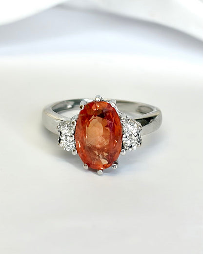 Bague Trilogie Saphir Orange 3.45 carats &amp; Diamants 4.08g "Melissa" - Elliade Paris