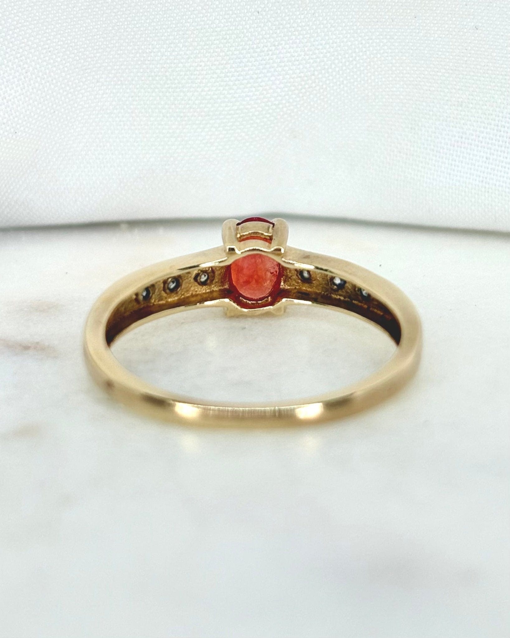 Bague Trilogie Saphir Orange Érable 0.70 carat &amp; Diamants "Joyce" - Elliade Paris