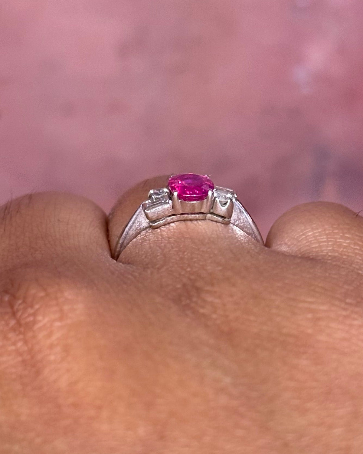 Bague Trilogie Saphir Rose 0.80 carat &amp; Diamants "Esmé" - Elliade Paris