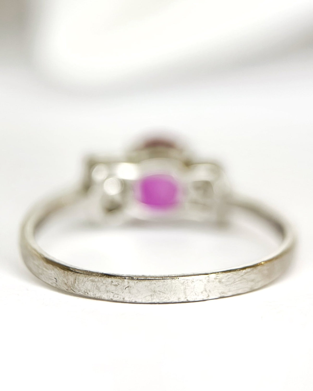 Bague Trilogie Saphir Rose 0.80 carat &amp; Diamants "Esmé" - Elliade Paris