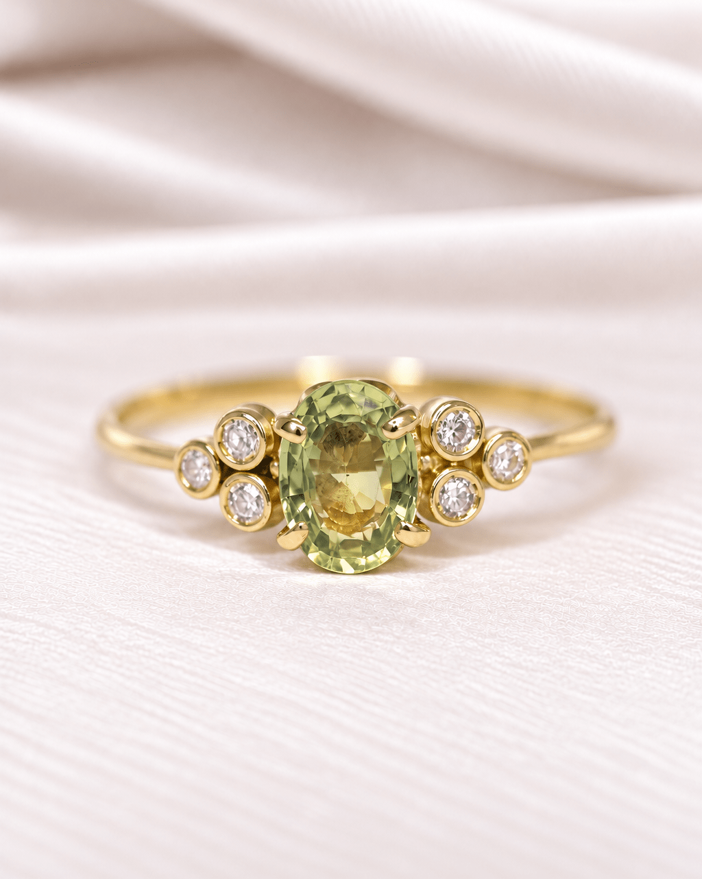 Bague Trilogie Saphir Vert 1 carat &amp; Diamants "Nérine" - Elliade Paris