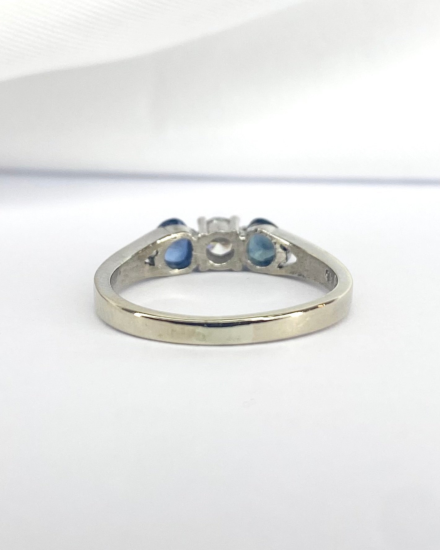 Bague Trilogie Saphirs poires &amp; Diamant "Mélissa" - Elliade Paris