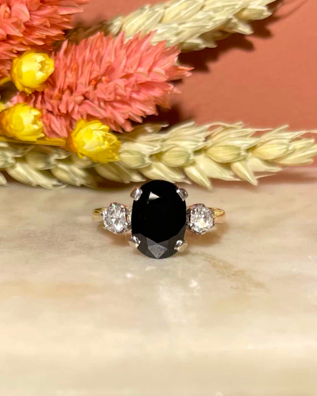 Bague Trilogie Saphir 2.80 carats &amp; Diamants &quot;Lindsay&quot;