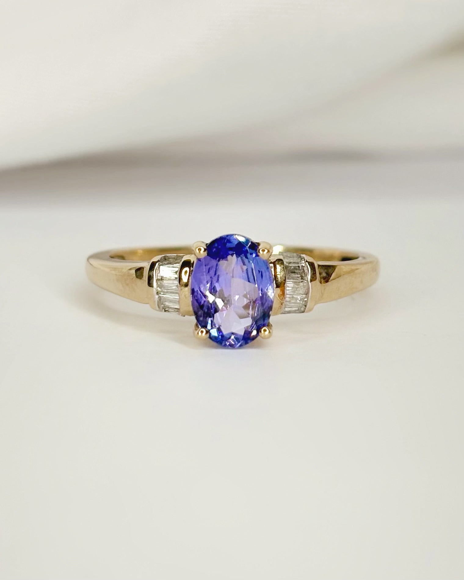 Bague Trilogie Tanzanite 0.85 carat &amp; Diamants "Amélia" - Elliade Paris