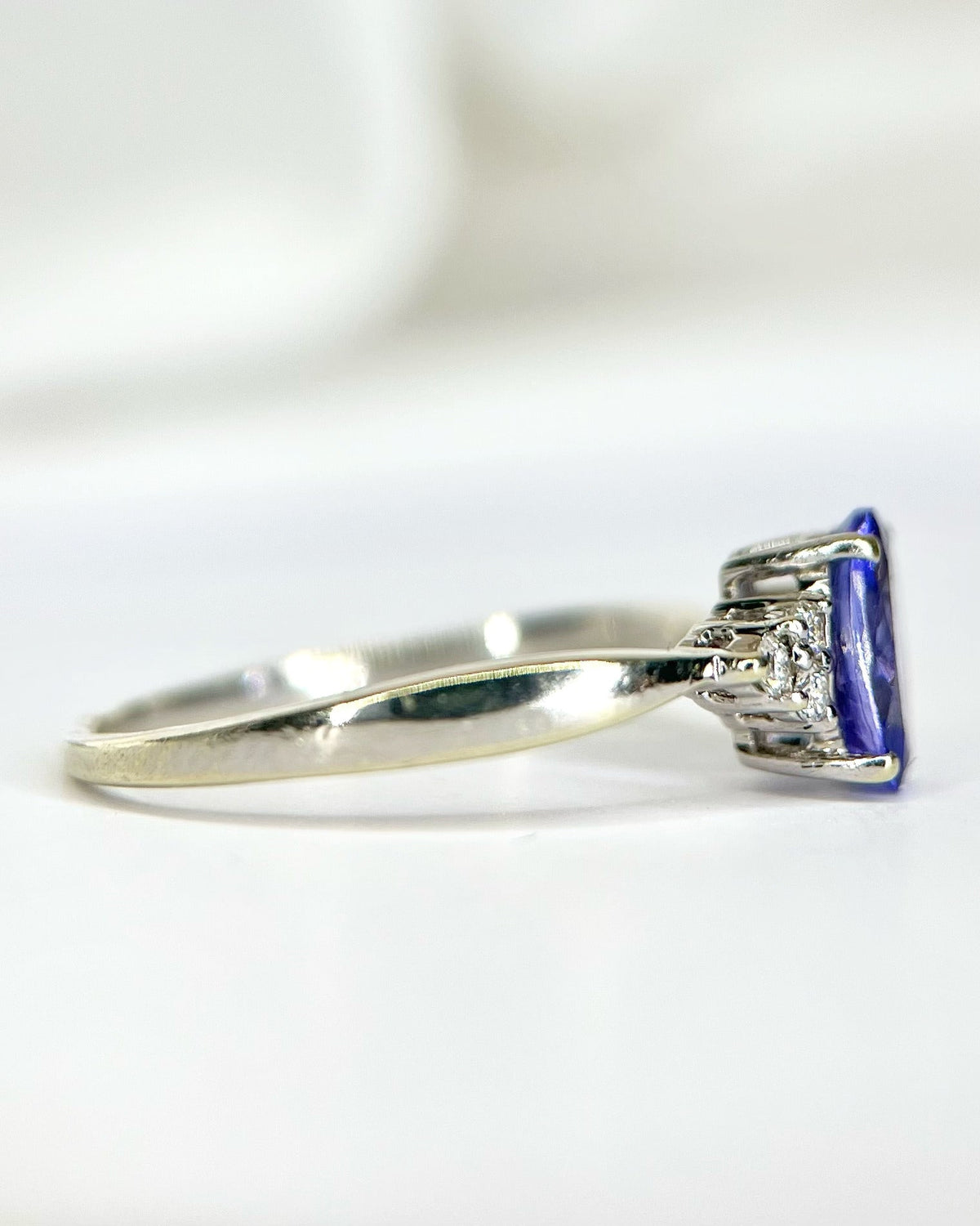 Bague Trilogie Tanzanite 1 carat &amp; Diamants "Olympe" - Elliade Paris