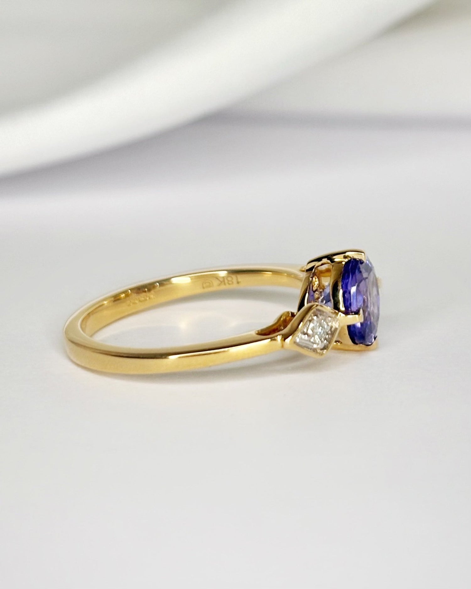 Bague Trilogie Tanzanite 1.17 carat &amp; Diamants "Lavigna" - Elliade Paris