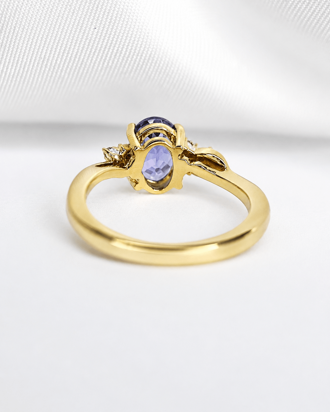 Bague Trilogie Tanzanite 1.28 carat &amp; Diamants "Awa" - Elliade Paris