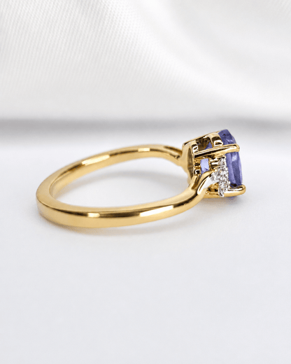 Bague Trilogie Tanzanite 1.28 carat &amp; Diamants "Awa" - Elliade Paris