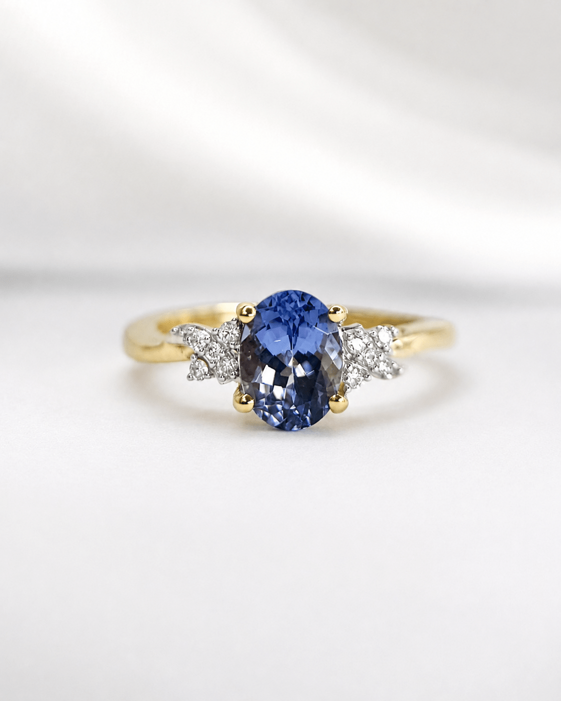 Bague Trilogie Tanzanite 1.28 carat &amp; Diamants "Awa" - Elliade Paris
