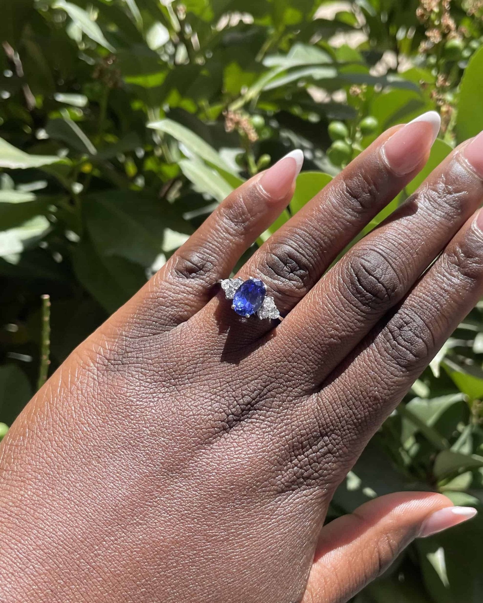Bague Trilogie Tanzanite 2.50 carats &amp; Diamants "Zaily" - Elliade Paris