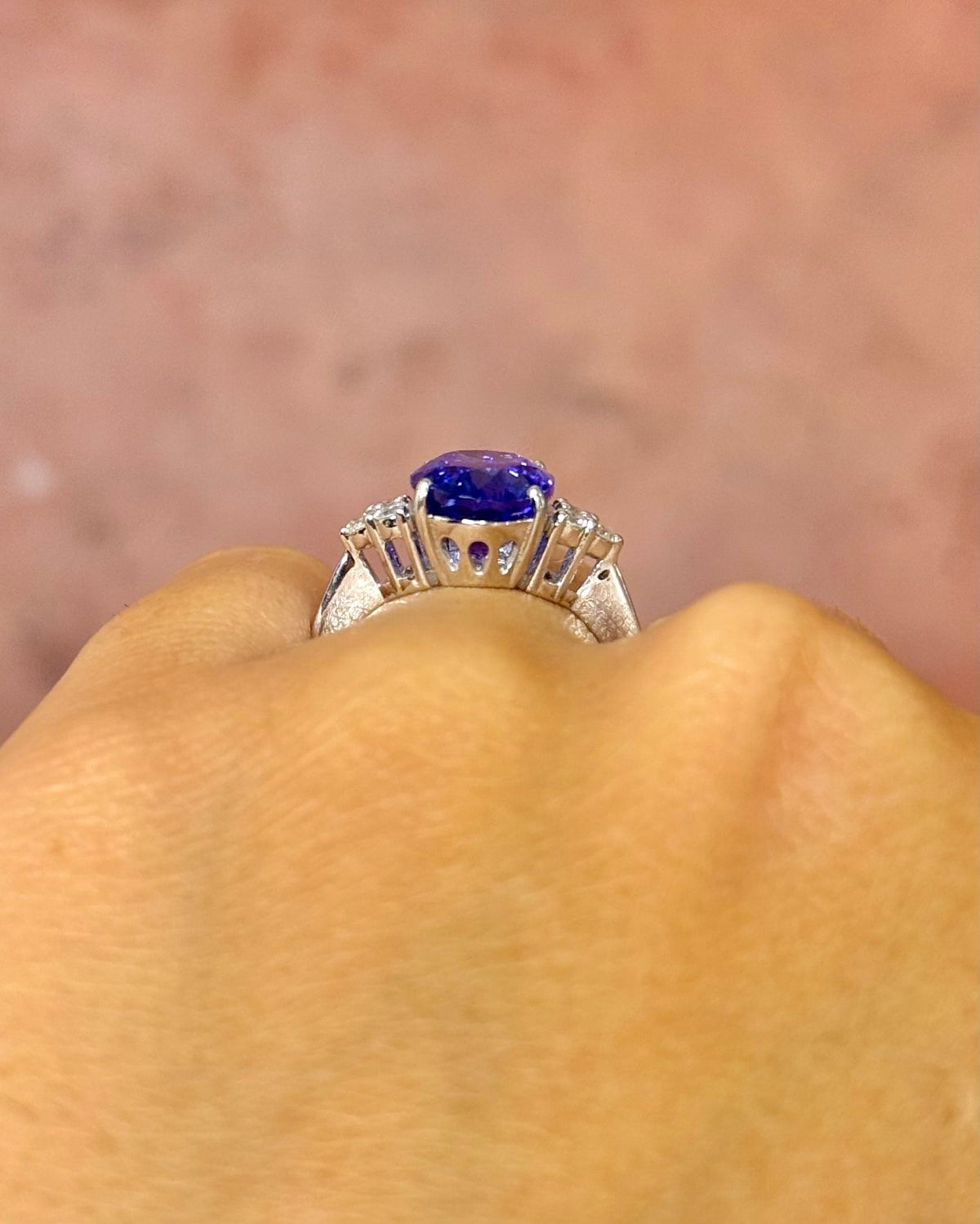 Bague Trilogie Tanzanite 3.15 carats &amp; Diamants "Violetta" - Elliade Paris