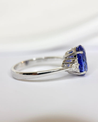Bague Trilogie Tanzanite 3.15 carats &amp; Diamants "Violetta" - Elliade Paris
