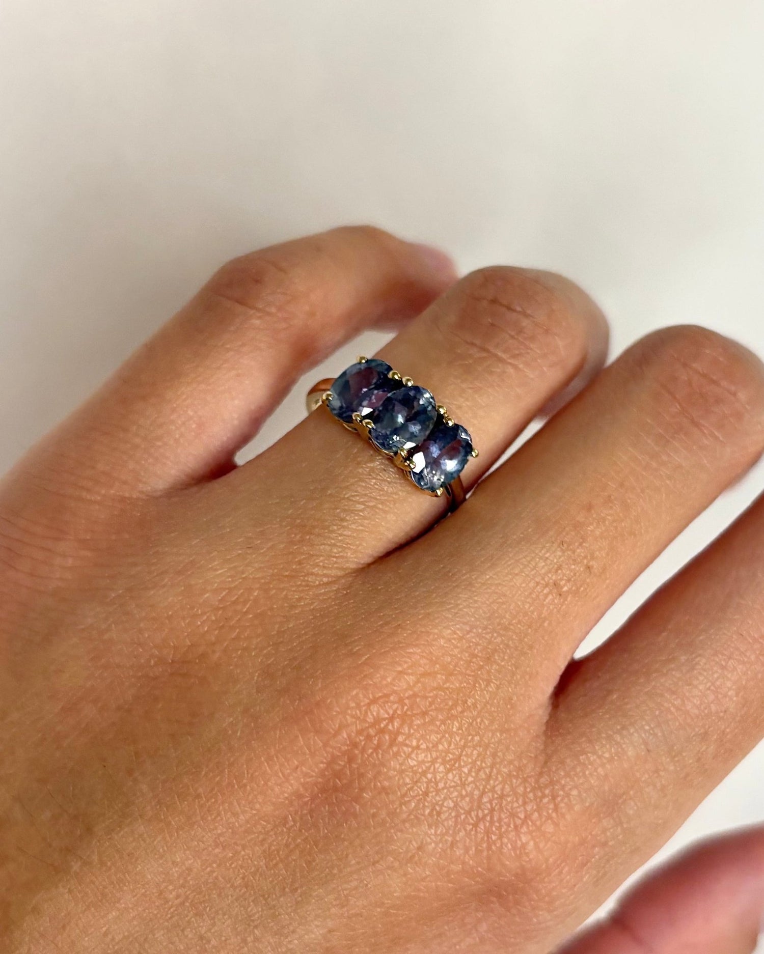 Bague Trilogie Tanzanite 3.23 carats &quot;Lilou&quot; - Elliade Paris