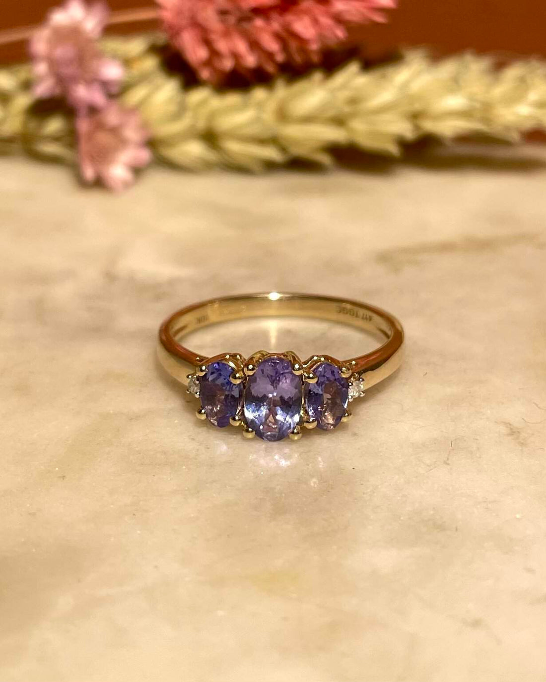 Bague Trilogie Tanzanites 1.20 carat et Diamants &quot;Shaan&quot; - Elliade Paris