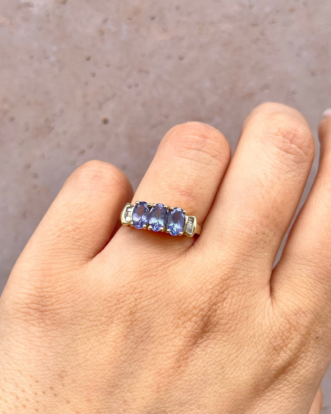 Bague Trilogie Tanzanites 1.35 carat &amp; Diamants "Cléa" - Elliade Paris