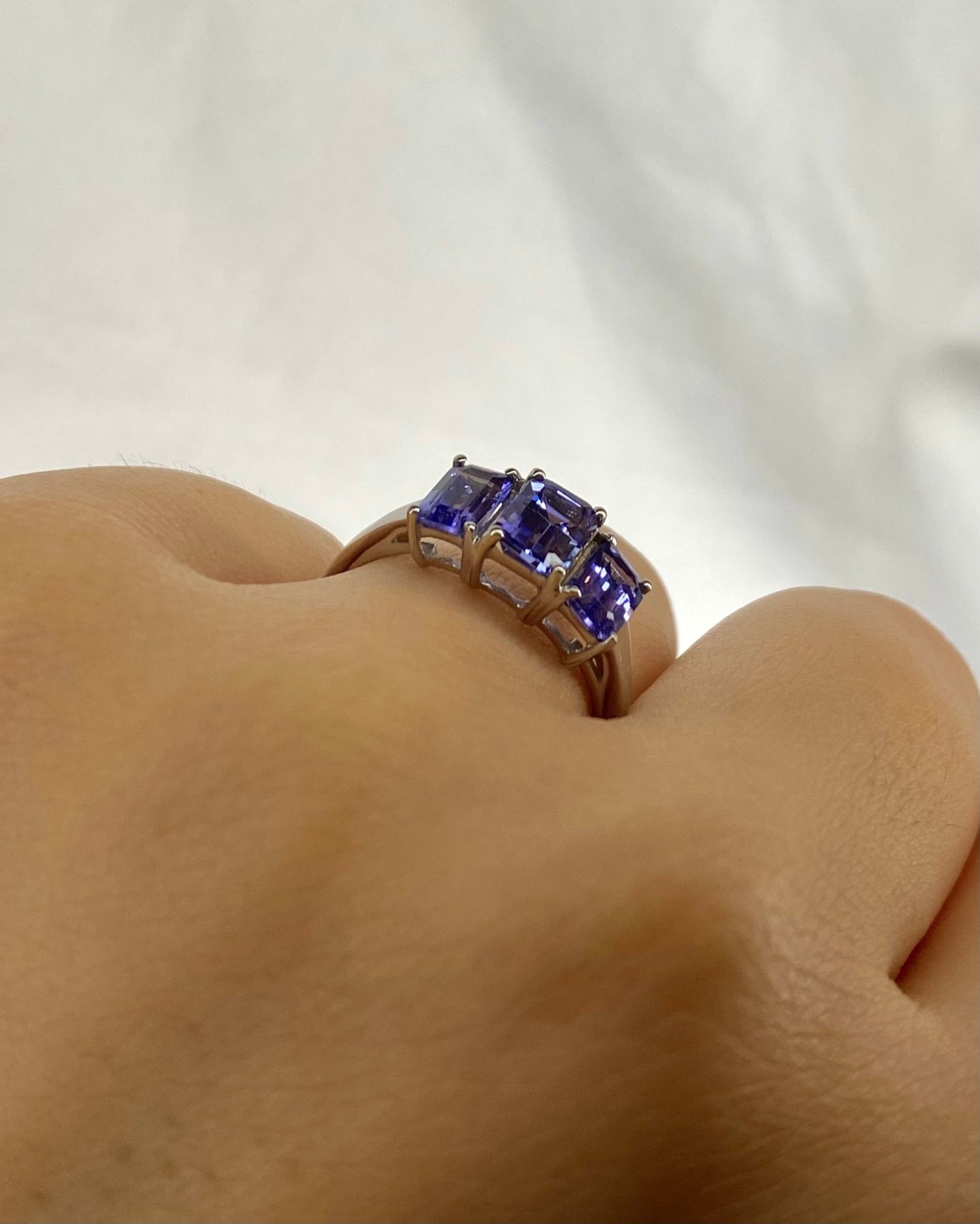 Bague Trilogie Tanzanites 2.80 carats &quot;Lilliane&quot; - Elliade Paris