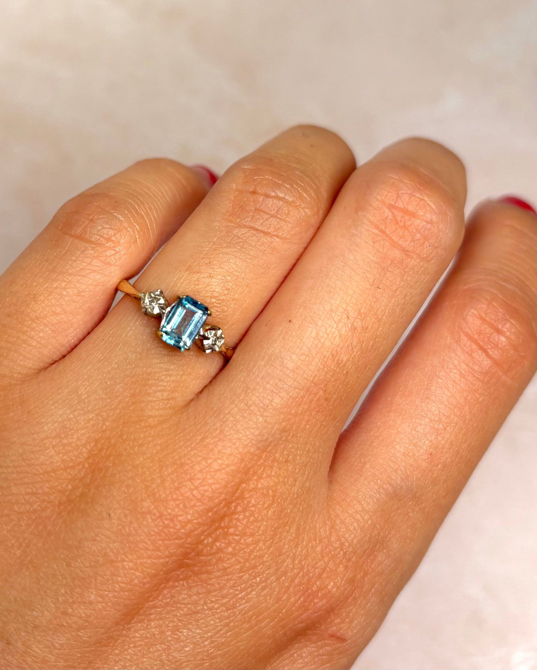 Bague Trilogie Topaze 0.75 carat &amp; Diamants "Aryna" - Elliade Paris