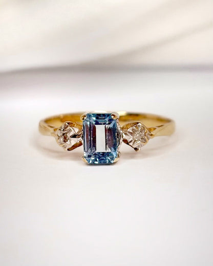 Bague Trilogie Topaze 0.75 carat &amp; Diamants "Aryna" - Elliade Paris