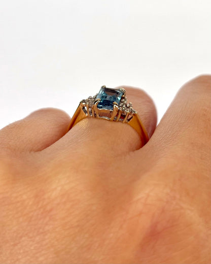 Bague Trilogie Topaze 1.28 carat &amp; Diamants "Mélissandre" - Elliade Paris