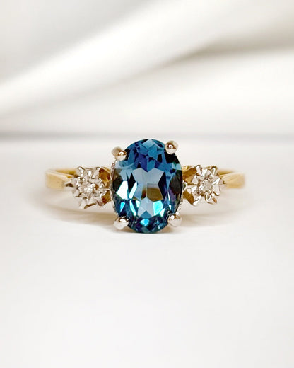 Bague Trilogie Topaze 1.46 carat &amp; Diamants "Odette" - Elliade Paris