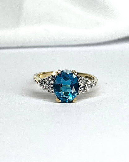 Bague Trilogie Topaze 2.30 carats &amp; 6 Diamants "Coline" - Elliade Paris
