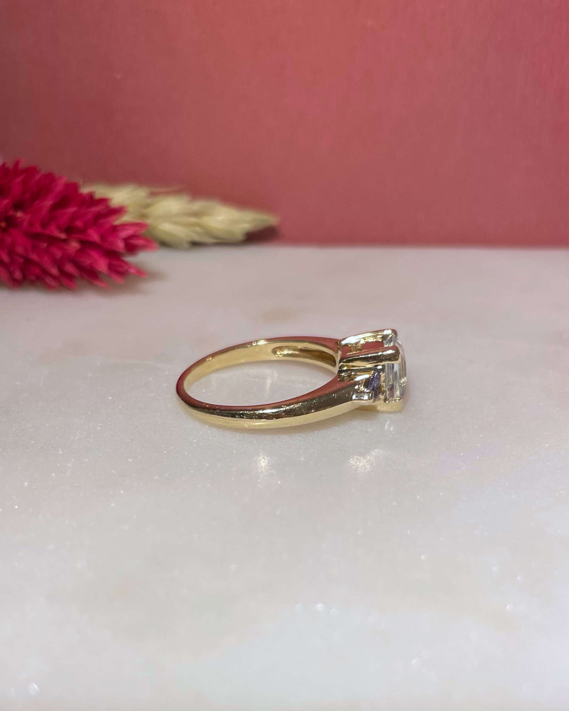 Bague Trilogie Topaze 1.30 carat &amp; Tanzanites "Moana"