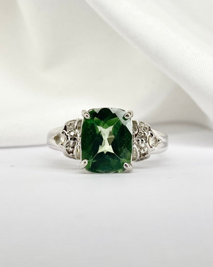 Bague Trilogie Topaze Verte 3.67 carats &amp; 14 Topazes Blanches &quot;Miranda&quot; - Elliade Paris