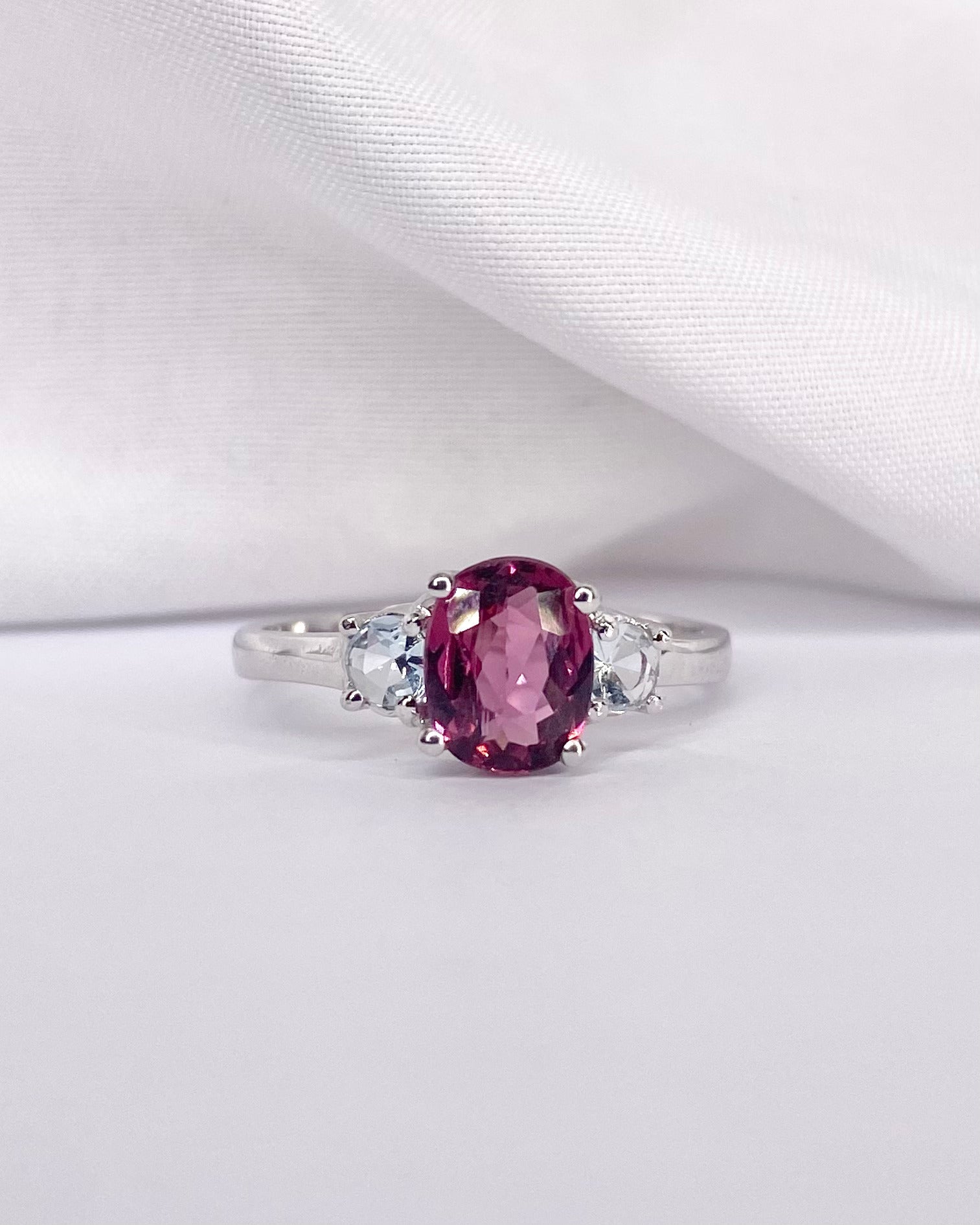 Bague Trilogie Tourmaline 1 carat &amp; 2 Aigue - Marines "Valentina" - Elliade Paris