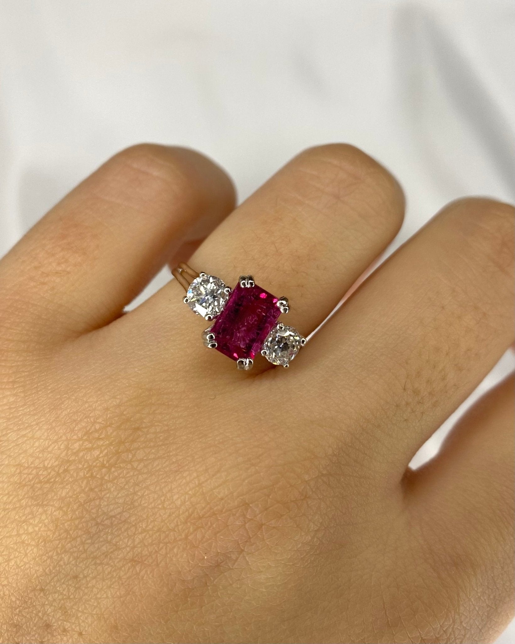 Bague Trilogie Tourmaline 1.50 carat &amp; 2 Diamants "Lou" - Elliade Paris