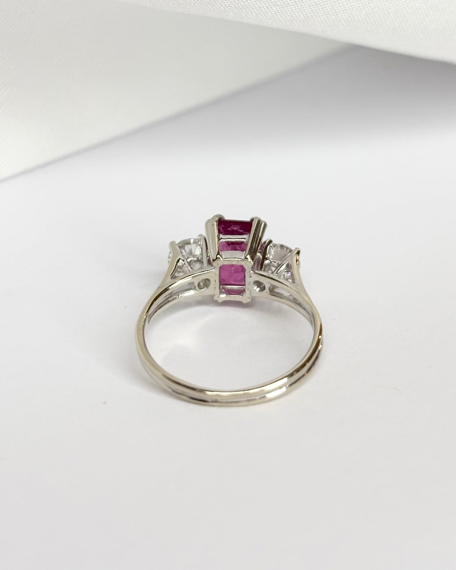 Bague Trilogie Tourmaline 1.50 carat &amp; 2 Diamants &quot;Lou&quot; - Elliade Paris