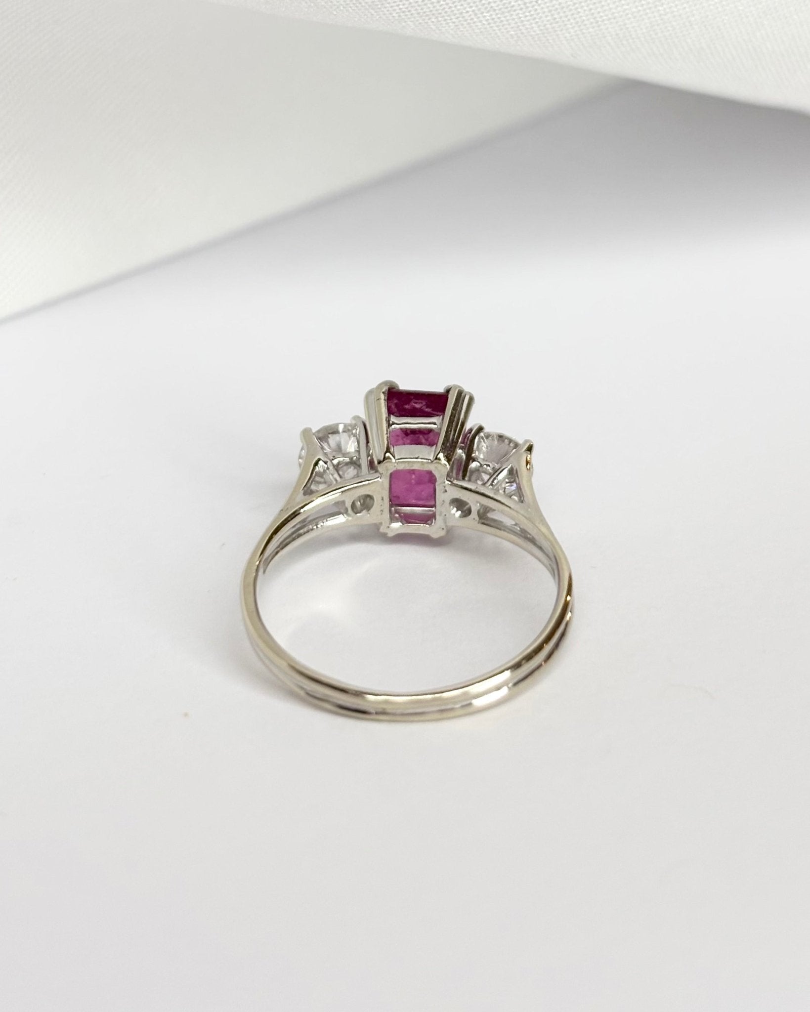 Bague Trilogie Tourmaline 1.50 carat &amp; 2 Diamants &quot;Lou&quot; - Elliade Paris