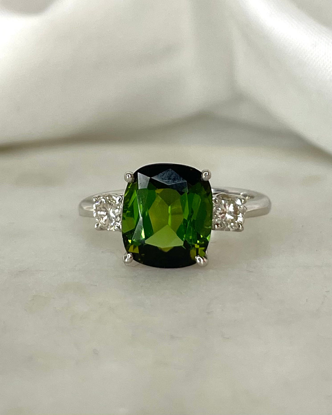 Bague Trilogie Tourmaline 3.80 carats &amp; Diamants &quot;Chiara&quot; - Elliade Paris