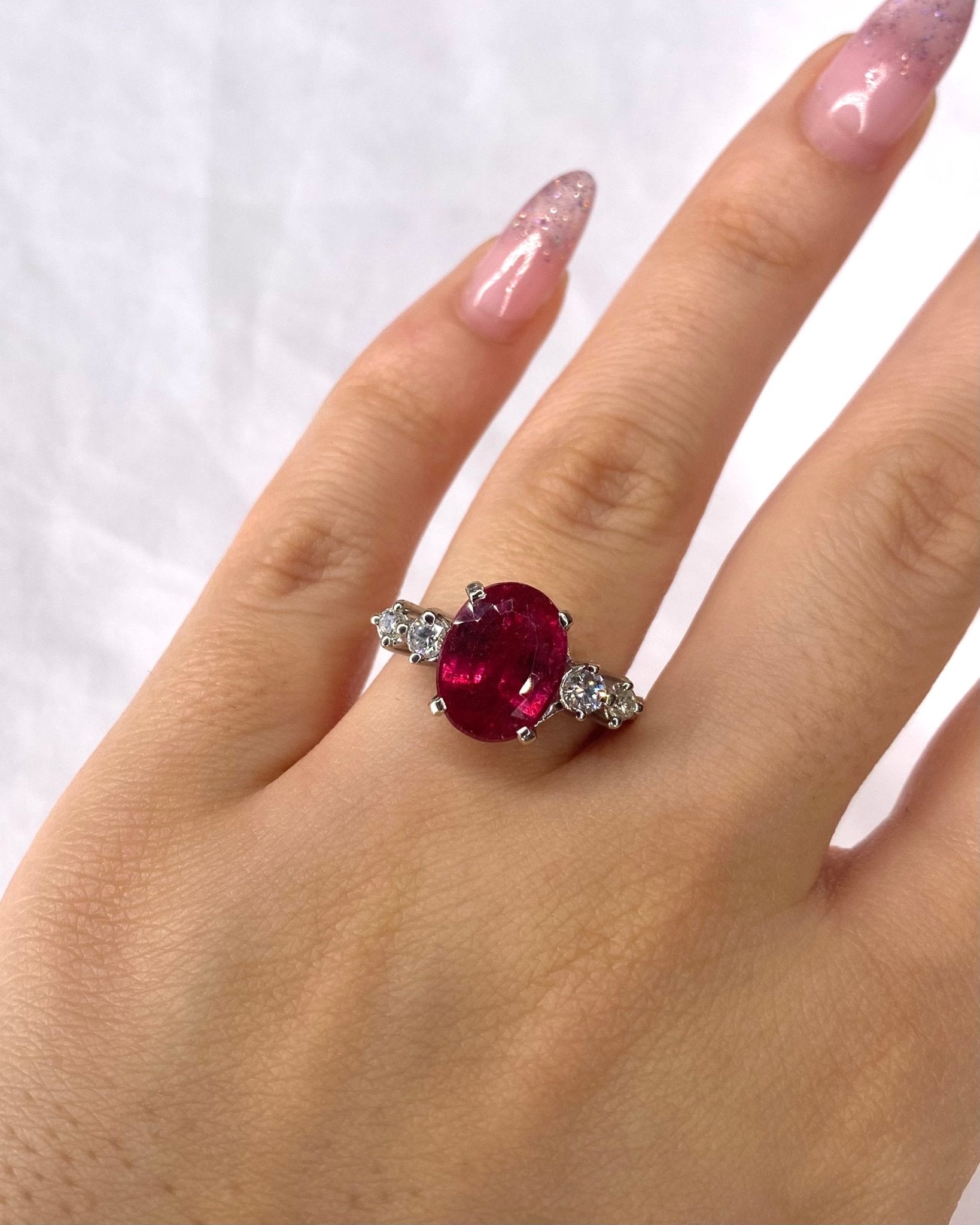 Bague Trilogie Tourmaline Rose 4.50 carats &amp; Diamants "Carla" - Elliade Paris