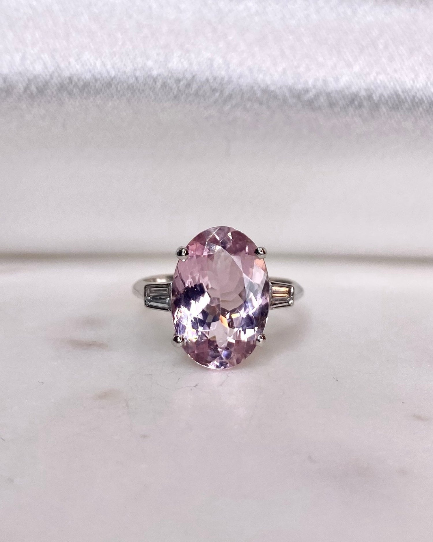 Bague Trilogie Tourmaline Rose 5 carats &amp; Diamants &quot;Ophélia&quot; - Elliade Paris