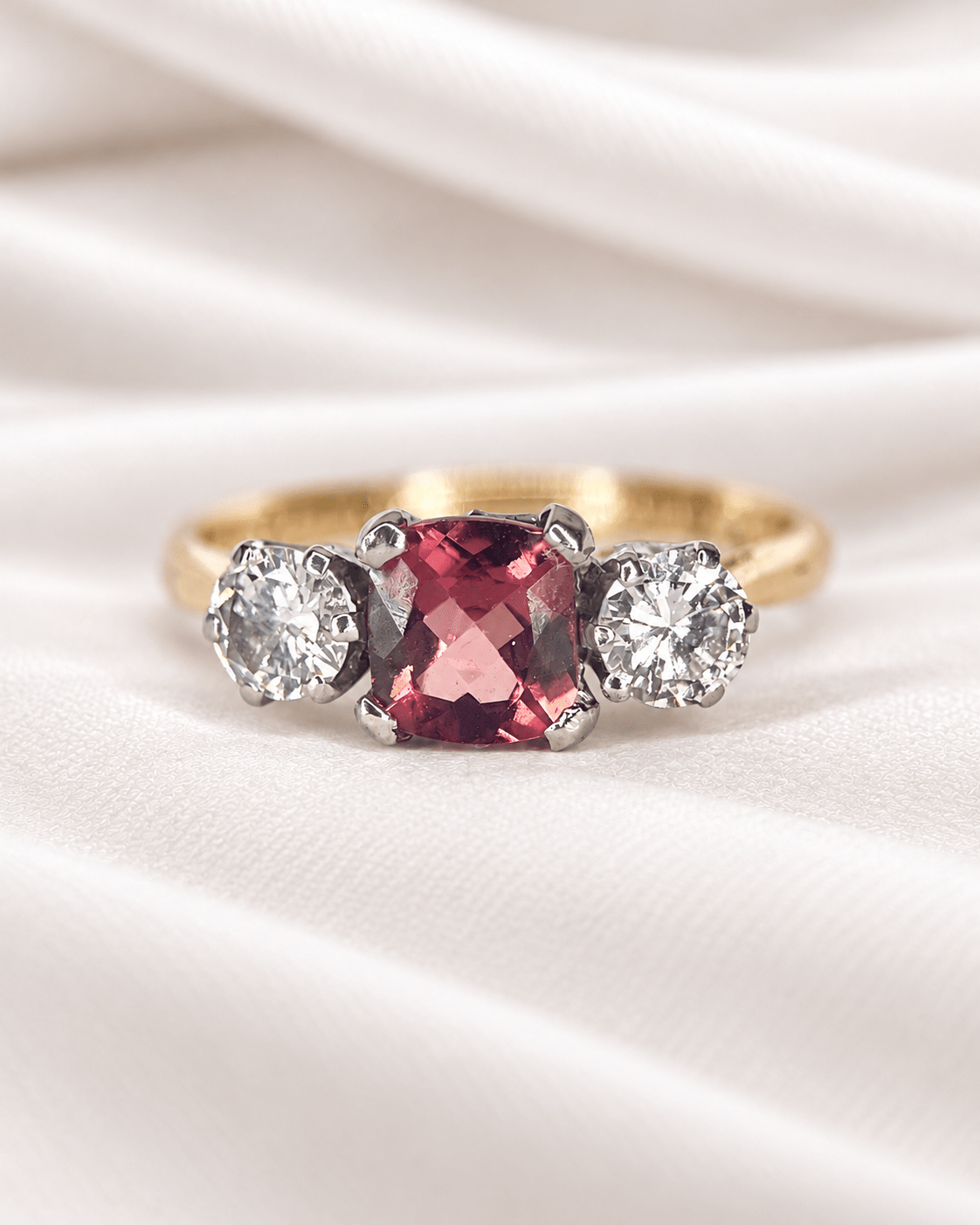 Bague Trilogie Tourmaline Rose Pêche 0.89 carat &amp; Diamants 0.50 carat "Eden" - Elliade Paris