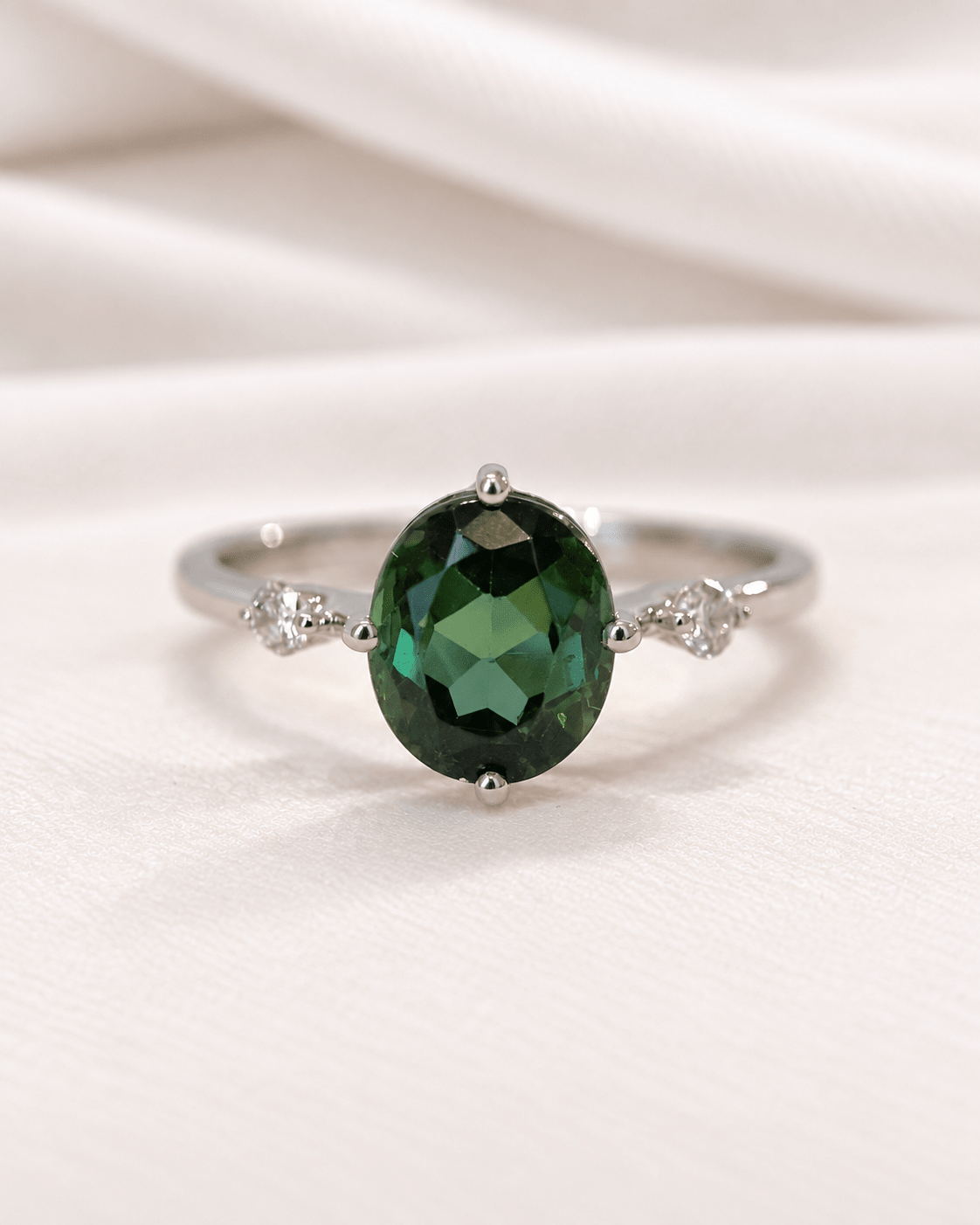 Bague Trilogie Tourmaline Verte 1.79 carat &amp; Diamants "Yolanda" - Elliade Paris