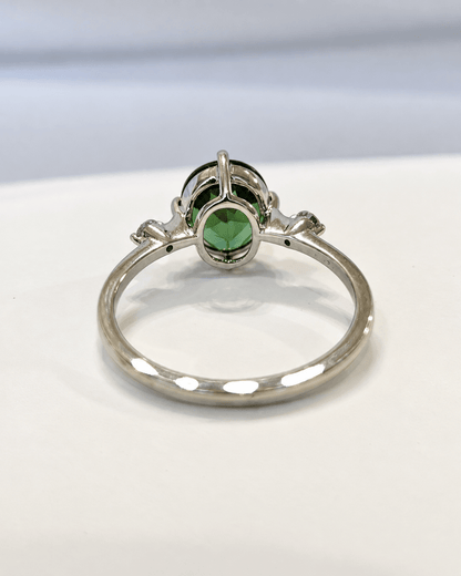 Bague Trilogie Tourmaline Verte 1.79 carat &amp; Diamants "Yolanda" - Elliade Paris