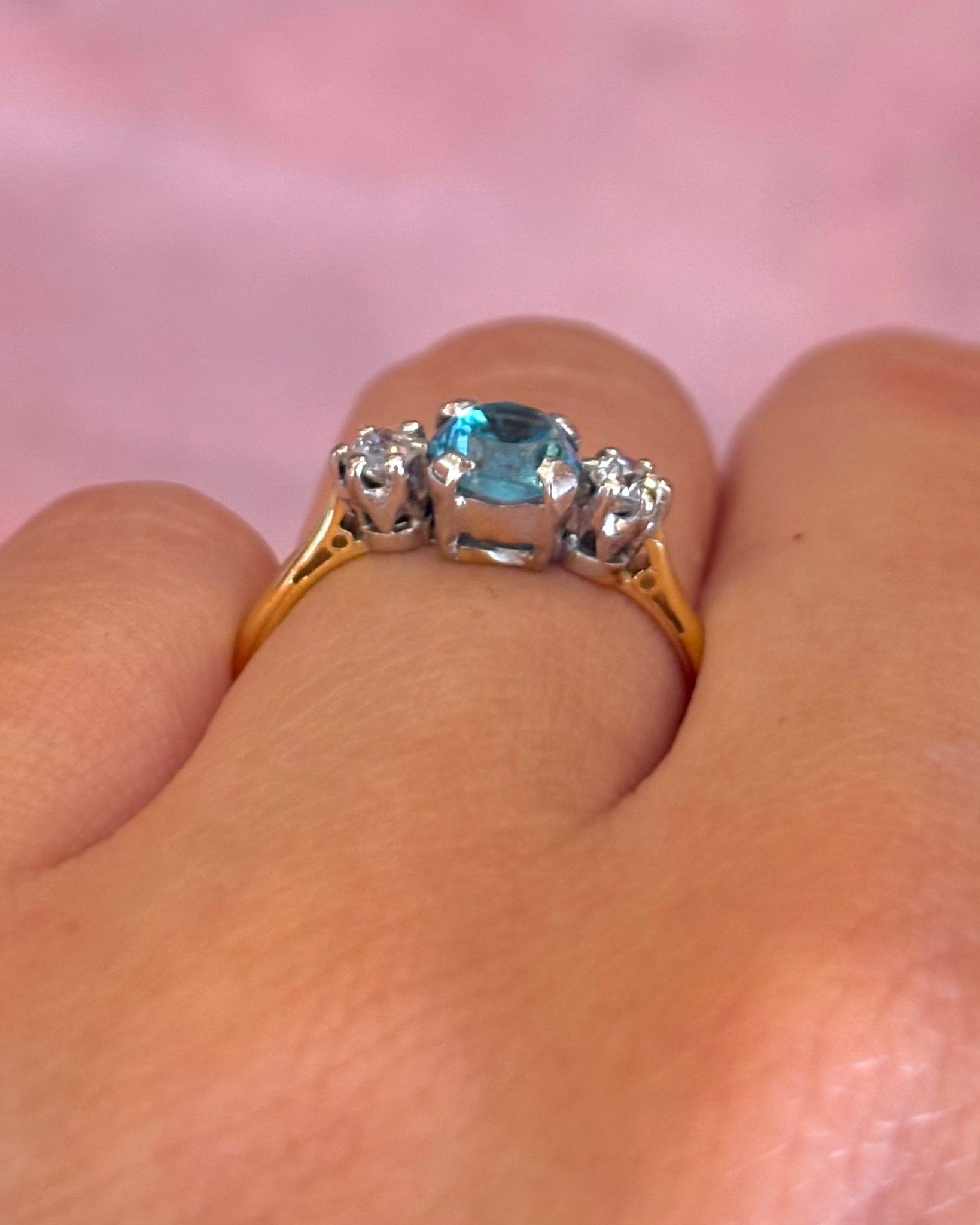 Bague Trilogie Zircon 0.85 carat &amp; Diamants "Ariel" - Elliade Paris