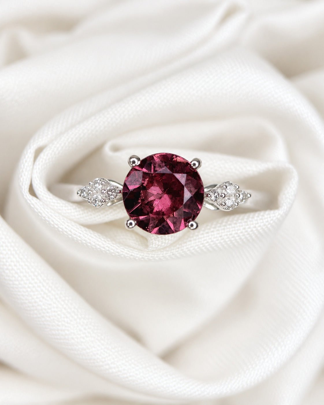 Bague Trilogie Zircon Naturel 1.75 carat &amp; Diamants "Pascaline" - Elliade Paris