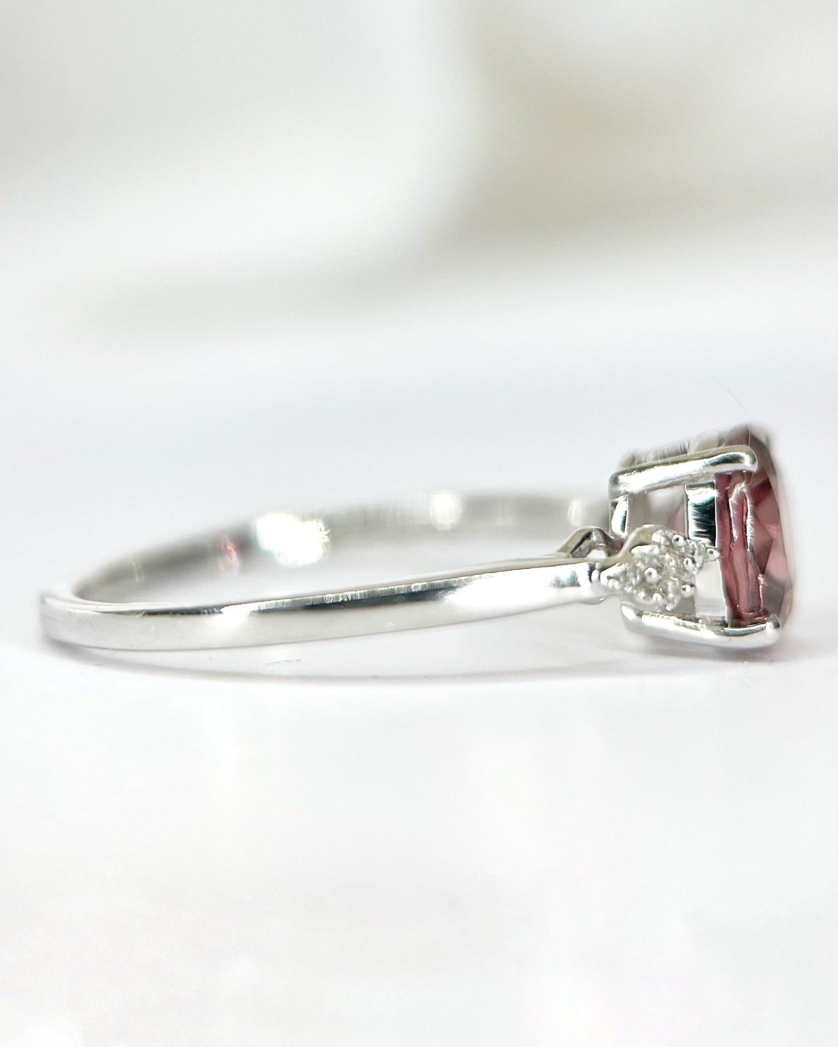 Bague Trilogie Zircon Naturel 1.75 carat &amp; Diamants "Pascaline" - Elliade Paris