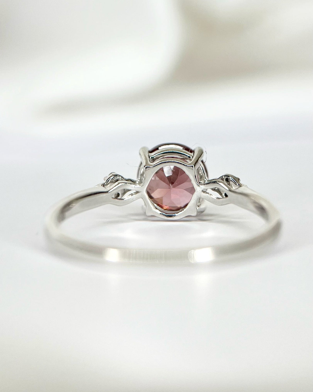 Bague Trilogie Zircon Naturel 1.75 carat &amp; Diamants "Pascaline" - Elliade Paris