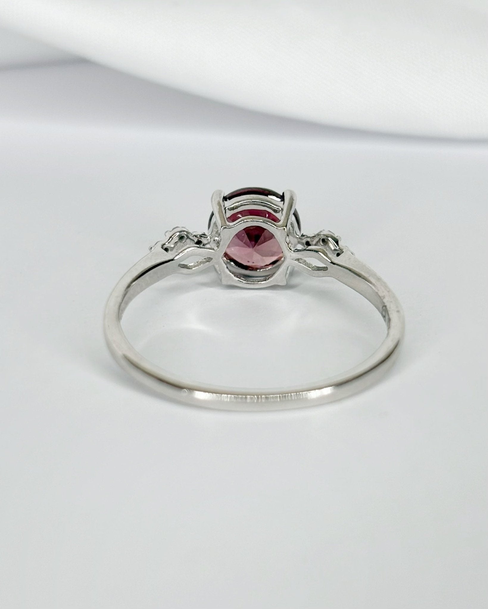 Bague Trilogie Zircon Naturel 1.75 carat &amp; Diamants "Pascaline" - Elliade Paris