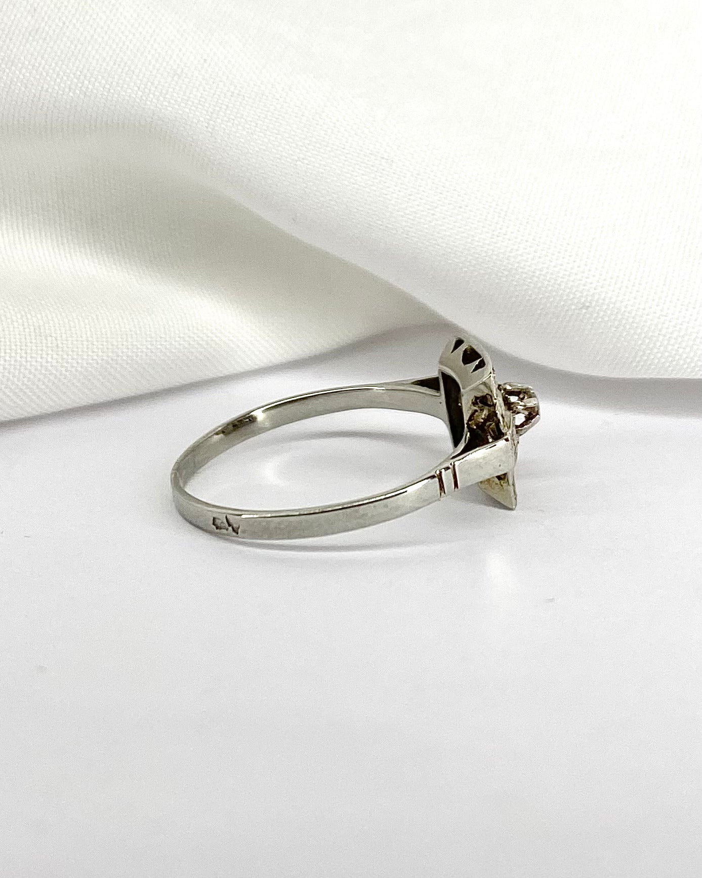 Bague Vintage Art - Déco Diamant &quot;Emeline&quot; - Elliade Paris