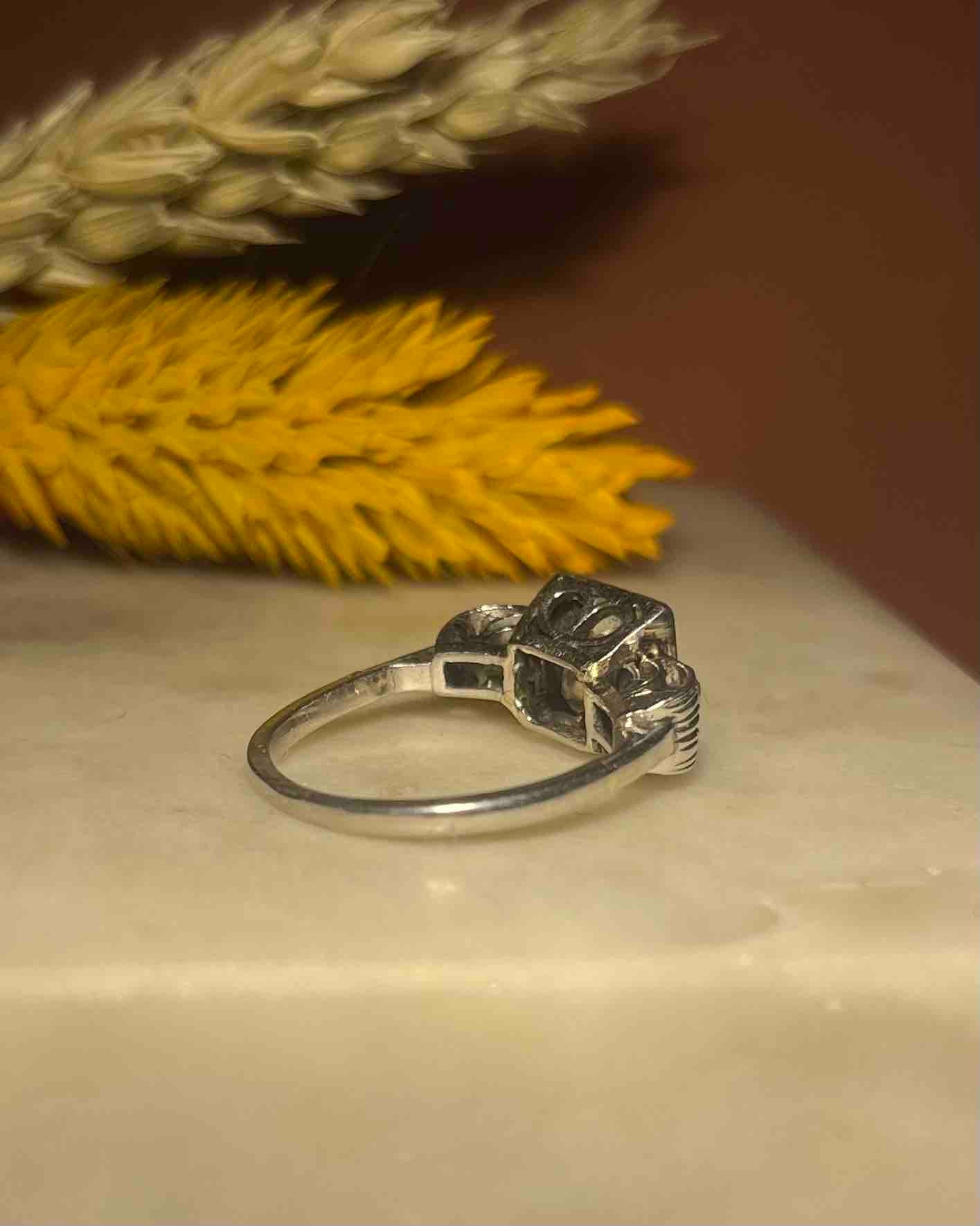 Bague Vintage Art - déco Diamants 0.90 carat "Aimée" - Elliade Paris