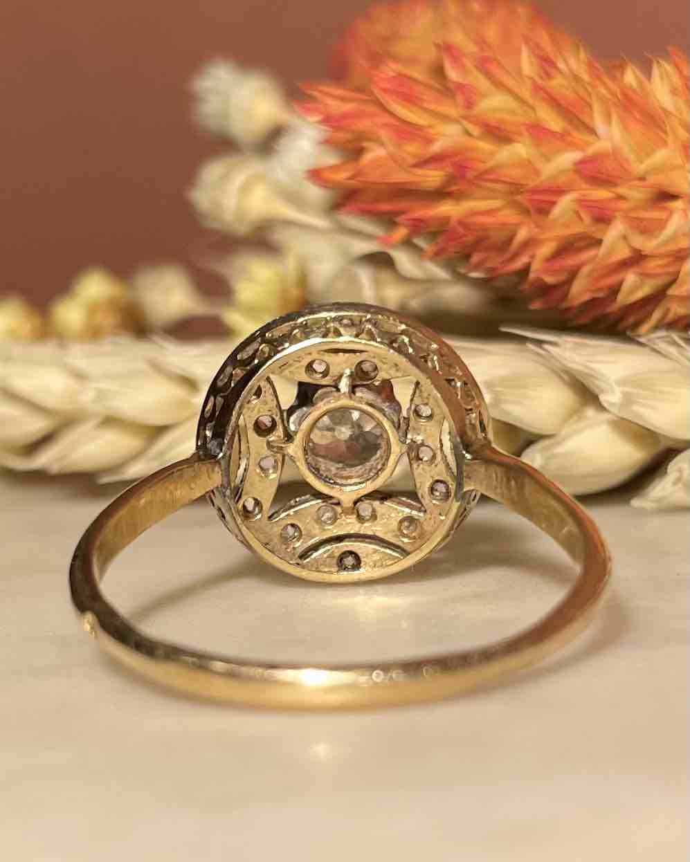 Anillo de diamantes Art Déco "Ora"