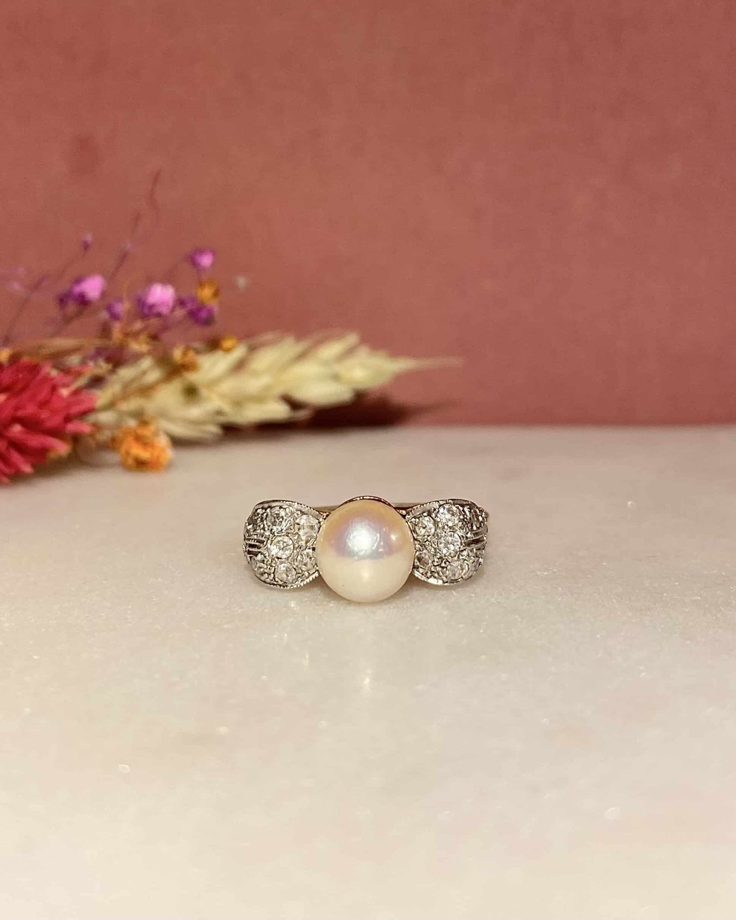 Bague Vintage Art - Déco Nœud Perle &amp; Diamants &quot;Nora&quot; - Elliade Paris