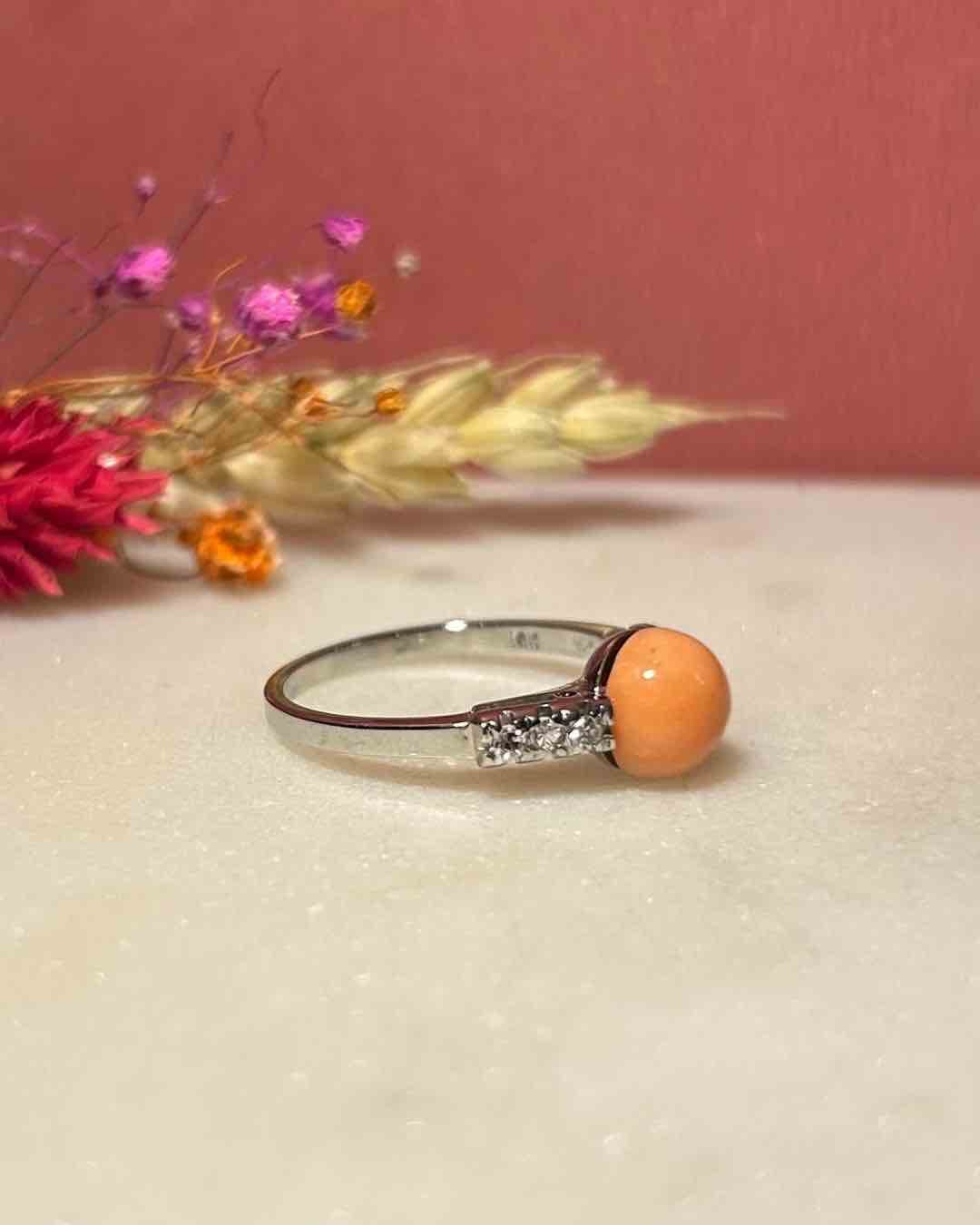 Bague Vintage Corail &amp; Diamants &quot;Rebecca&quot; - Elliade Paris