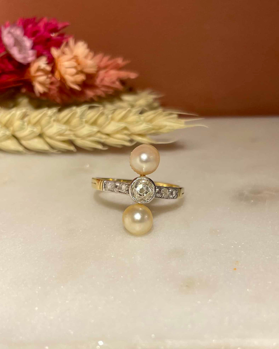 Bague Art-Déco Perles &amp; Diamants 0.53 carat &quot;Calliope&quot;