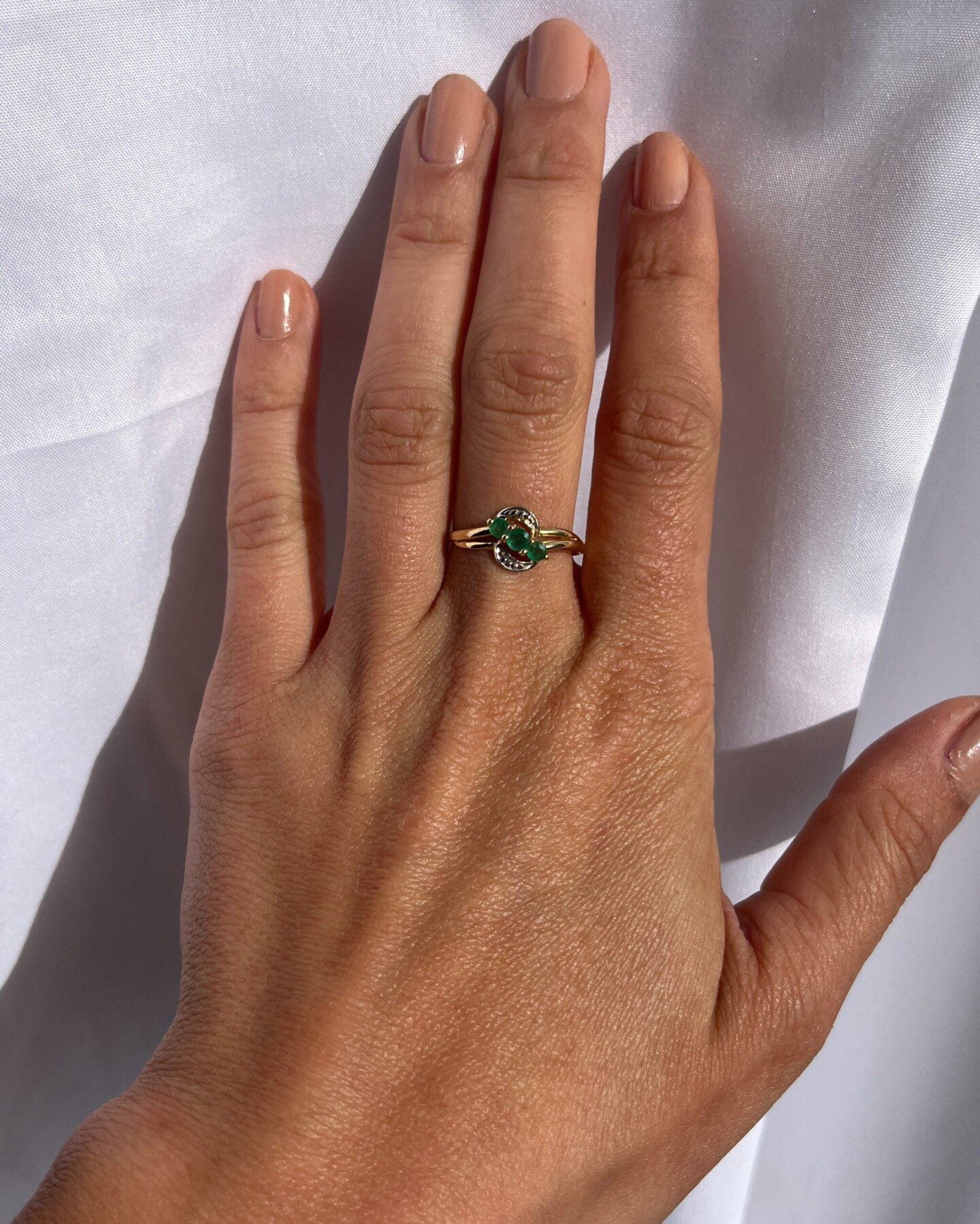 Bague vintage trilogie émeraudes "Axelle" - Elliade Paris
