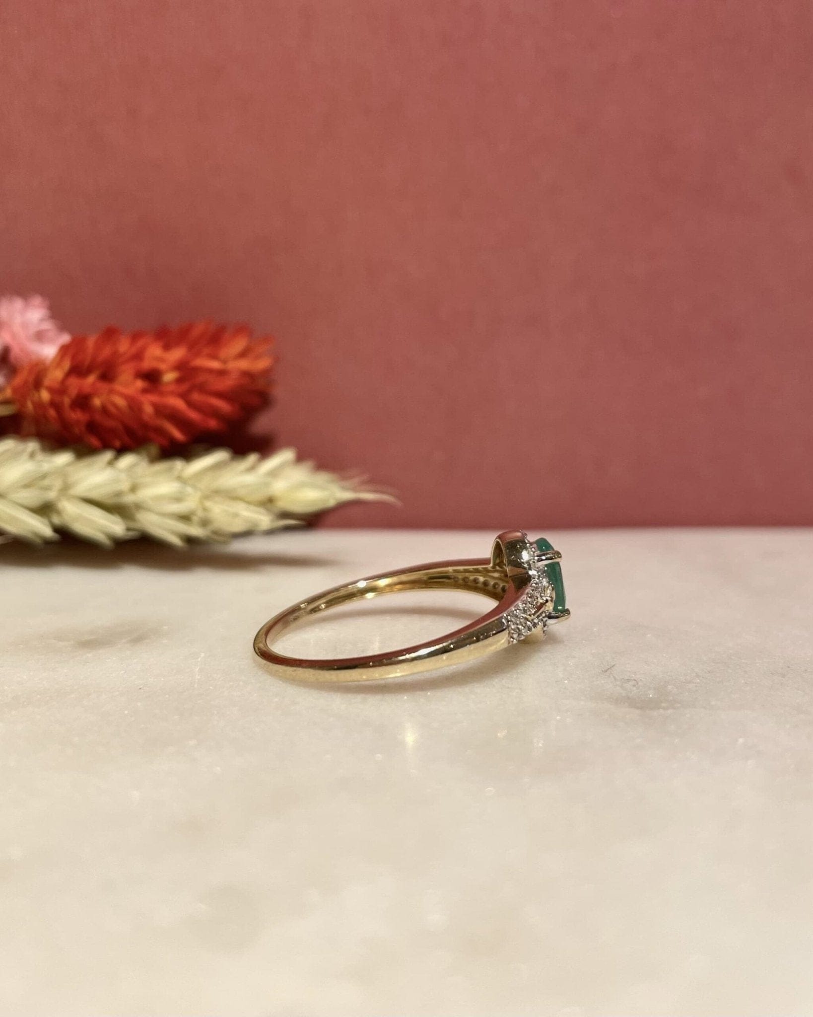 Bague Vintage Émeraude 0.65 carat &amp; Diamants "Hope" - Elliade Paris